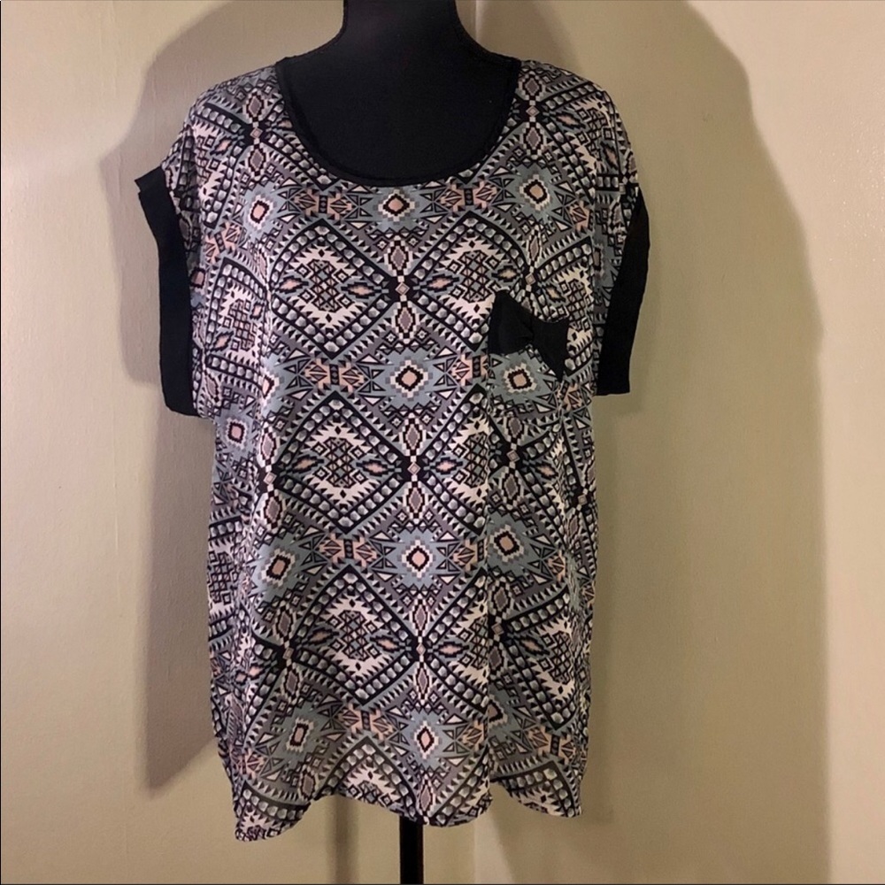 Light mint green plus size blouse with bow pocket